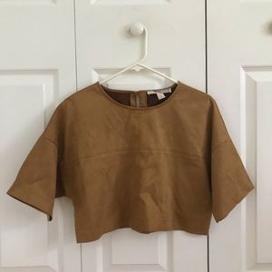 Cropped faux suede beige shirt